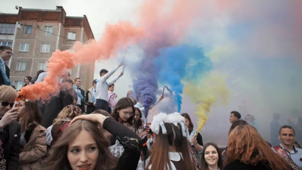 From movie <b><i> Mr. Nobody against Putin <b></i>(r. David Borenstein, 2025). Source Czech Film Center