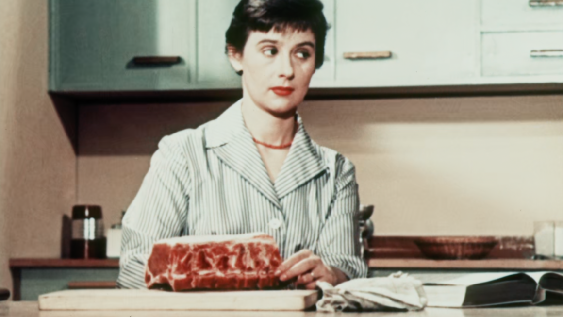 From the film <b><i>A Festive Lunch</i></b> (r. Vladimír Voves ). Source MFDF Ji.hlava